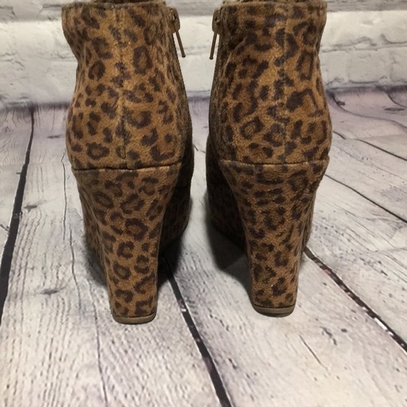 Forever 21 Cheetah print peep toe wedge booties - Picture 5 of 8